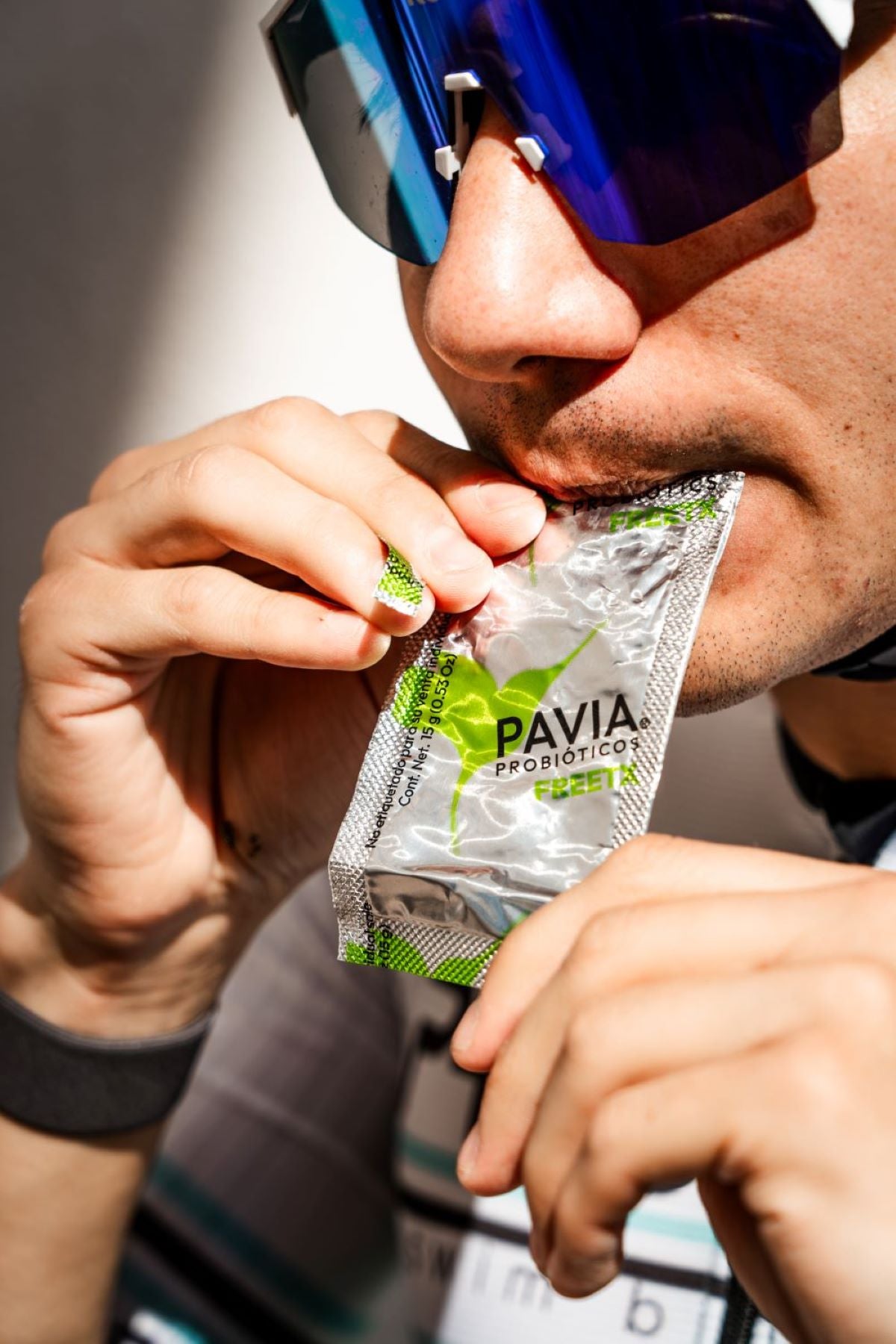 FreeTX | Probióticos vivos con fibra para una mejor digestión | 30 sobres | Sabor manzana